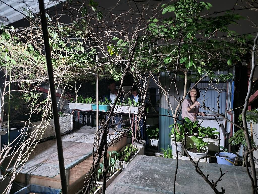 Bán nhà Định Công - diện tích 68m2 5 tầng - Ô TÔ VÀO NHÀ - giá 21 tỷ