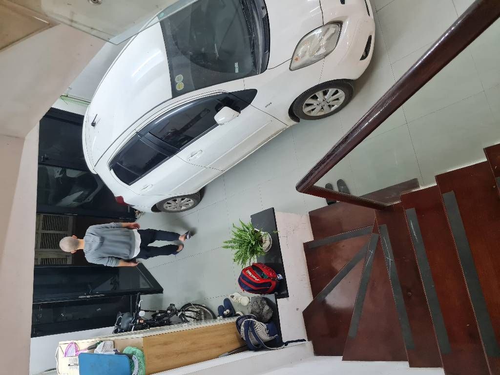 Bán nhà Định Công - diện tích 68m2 5 tầng - Ô TÔ VÀO NHÀ - giá 21 tỷ