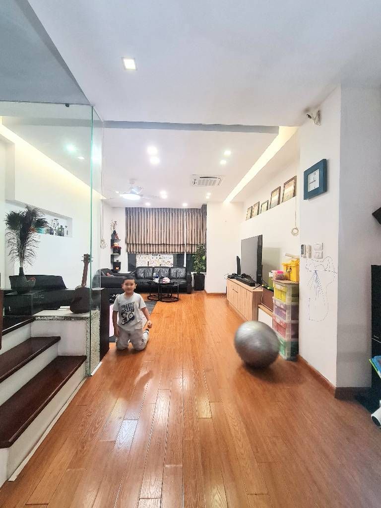 Bán nhà Định Công - diện tích 68m2 5 tầng - Ô TÔ VÀO NHÀ - giá 21 tỷ