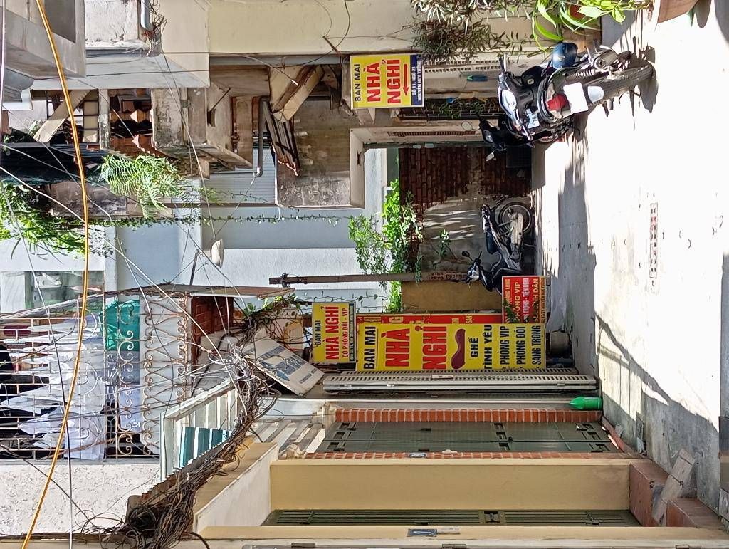 Bán nhà Nguyễn Huy Tưởng - diện tích 54m2 5 tầng - Lô góc 3 thoáng - giá 18,7 tỷ