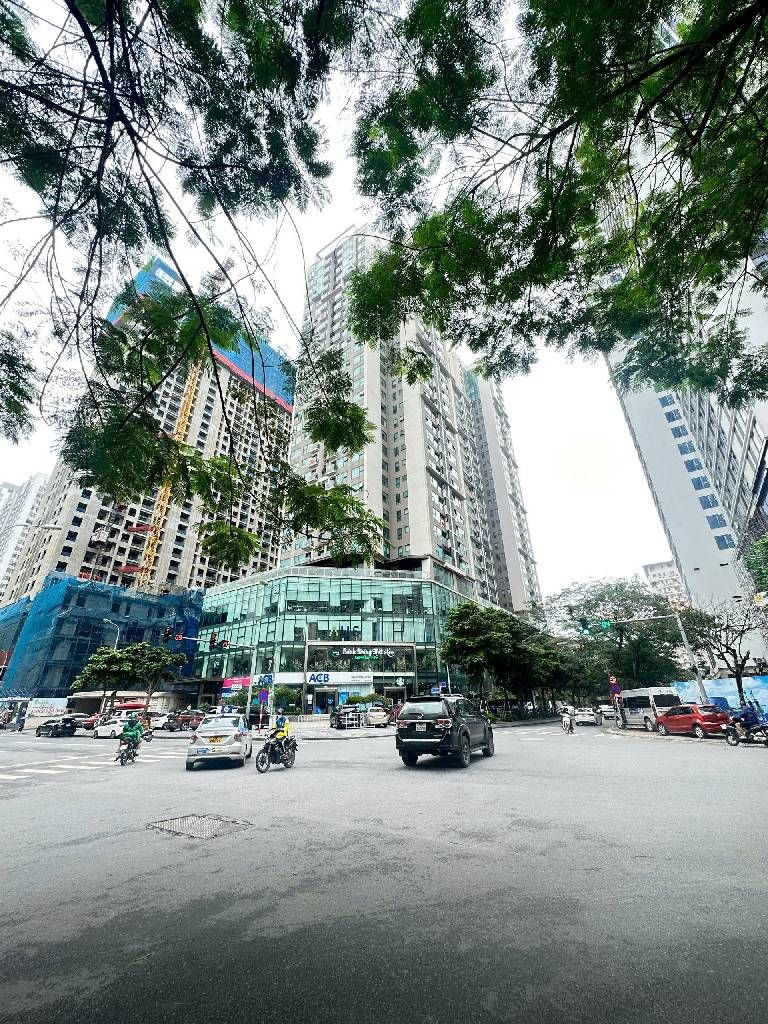 Bán nhà Nguyễn Tuân - diện tích 73m2 1 tầng - Căn hộ cao cấp - giá 9,3 tỷ