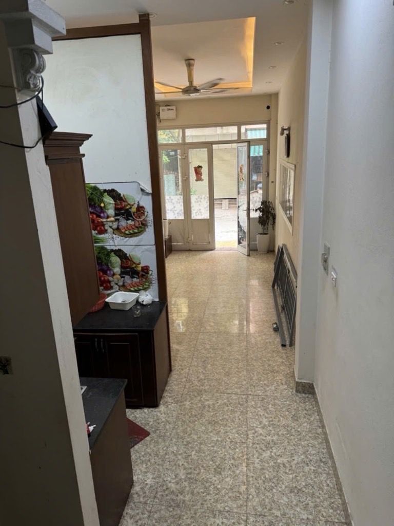 Bán nhà Đền Lừ 1 - diện tích 30m2 5 tầng - Ô TÔ ĐỖ TRÁNH - giá 13,8 tỷ