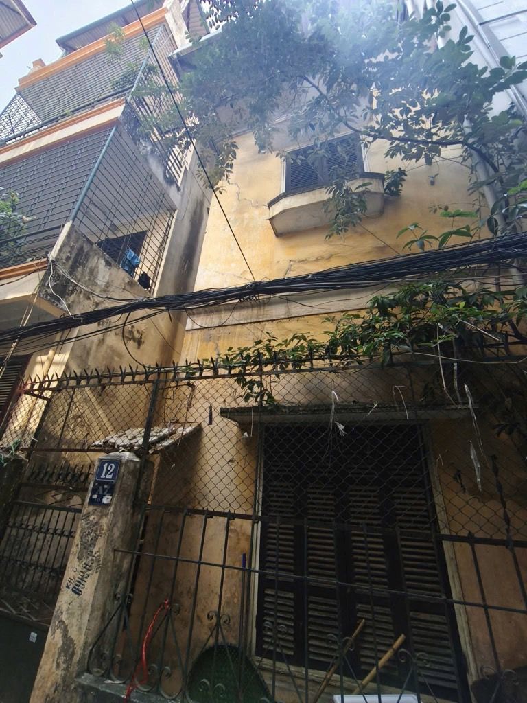 Bán nhà Trần Quang Diệu - diện tích 57m2 3 tầng - Ô tô vào trong nhà - giá 23,5 tỷ