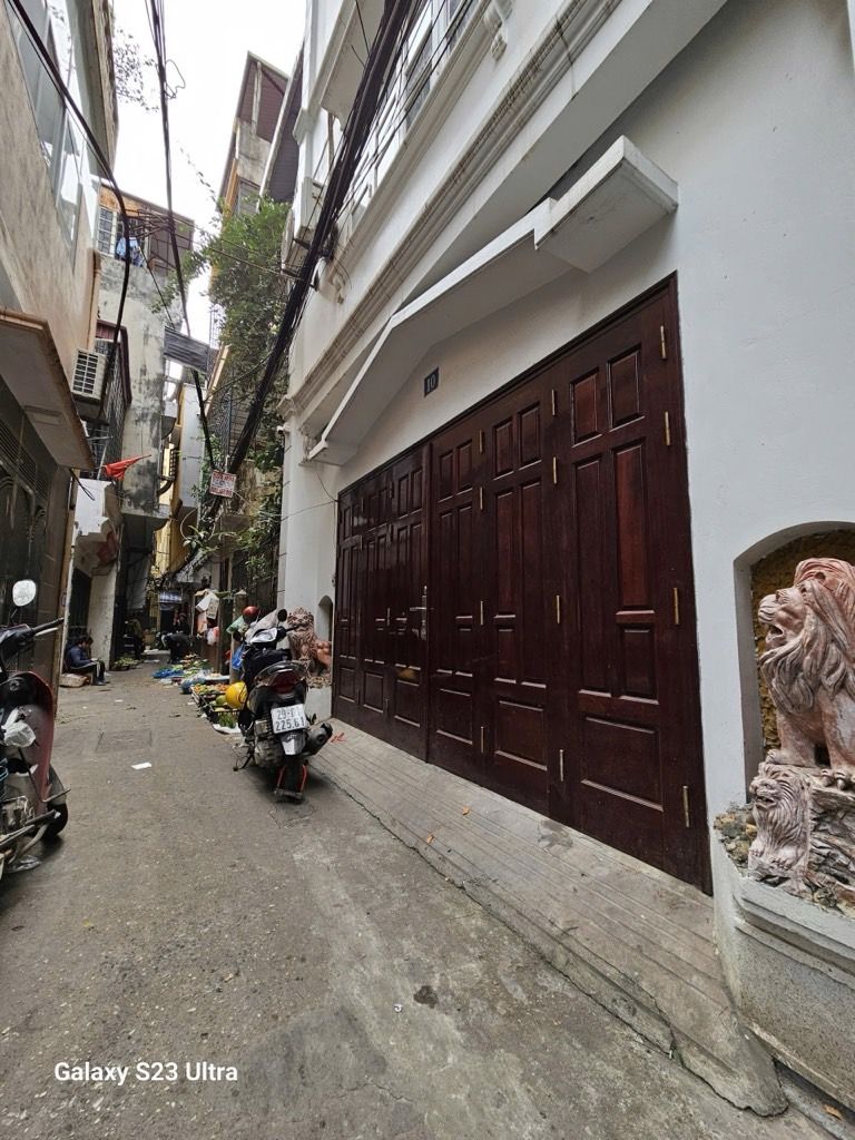 Bán nhà Trần Quang Diệu - diện tích 57m2 3 tầng - Ô tô vào trong nhà - giá 23,5 tỷ