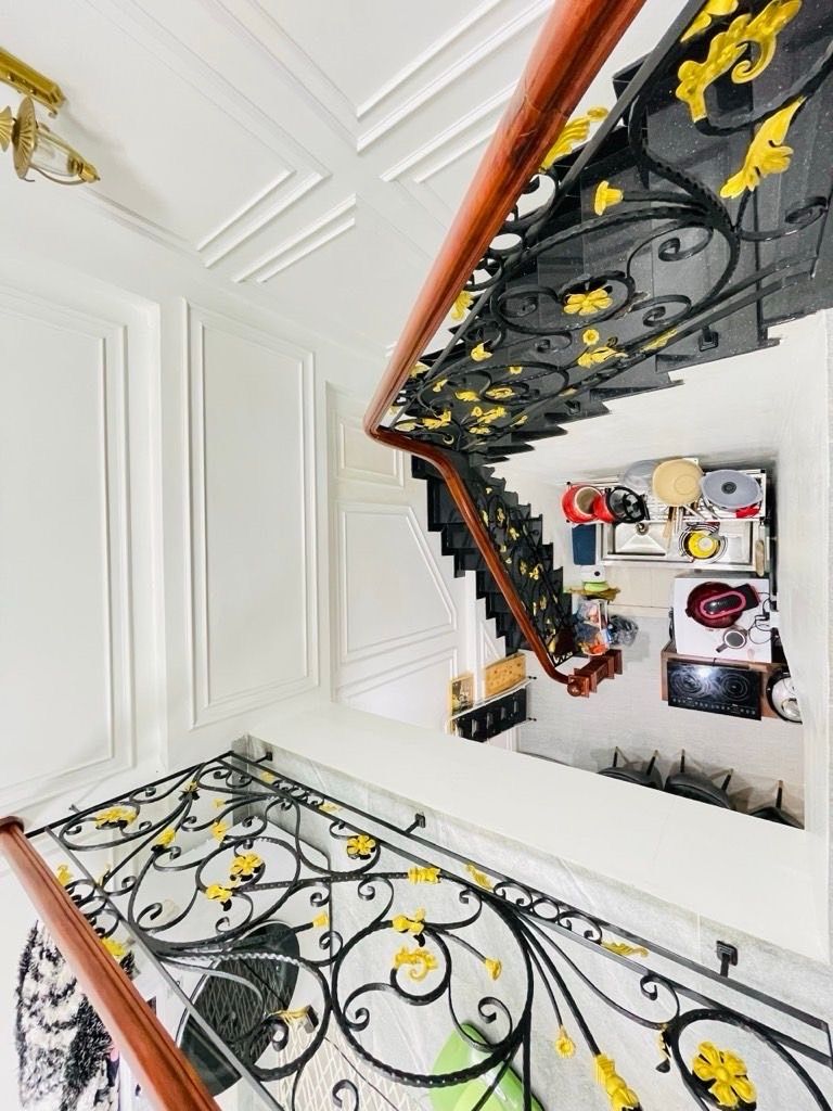 Bán nhà Trương Định - diện tích 70,5m2 2 tầng - Ô tô - giá 23,5 tỷ