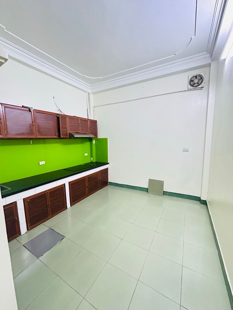 Bán nhà Nam Dư - diện tích 50m2 4 tầng - Ô tô đỗ cửa - giá 8,5 tỷ