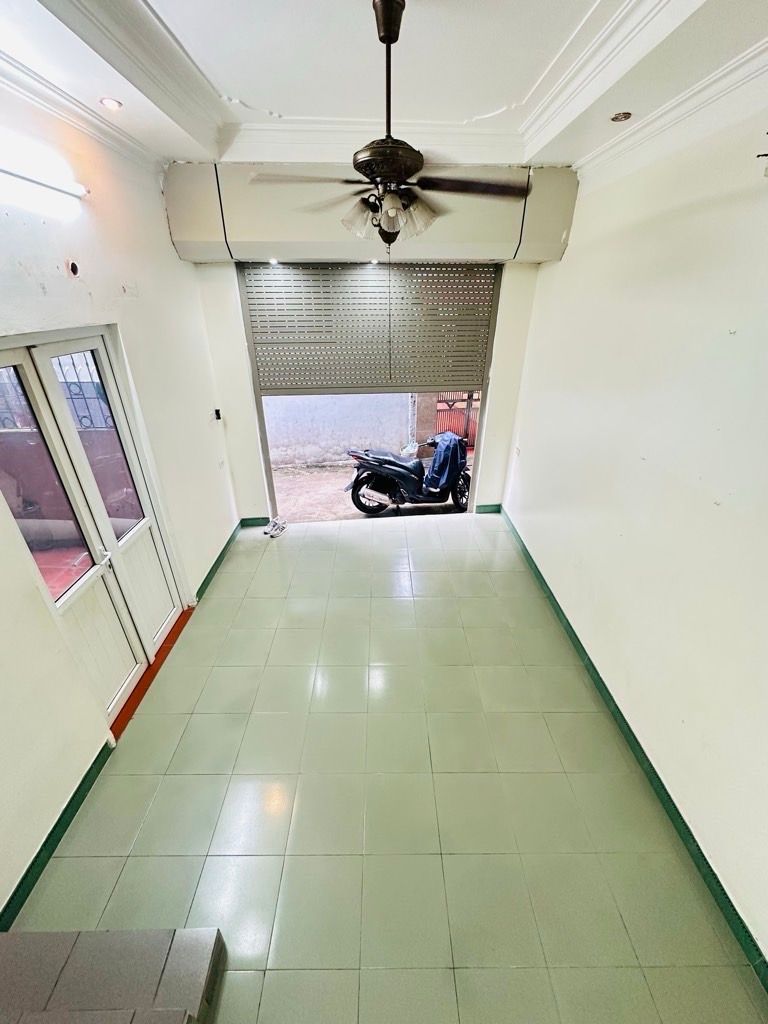 Bán nhà Nam Dư - diện tích 50m2 4 tầng - Ô tô đỗ cửa - giá 8,5 tỷ