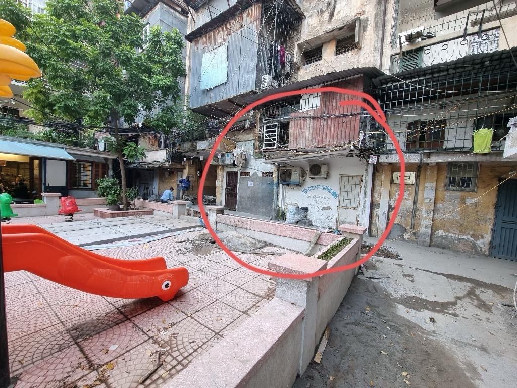 Bán nhà Tôn Thất Tùng - diện tích 35m2 1 tầng - Mặt phố kinh doanh bất chấp ngày đêm - giá 15,8 tỷ