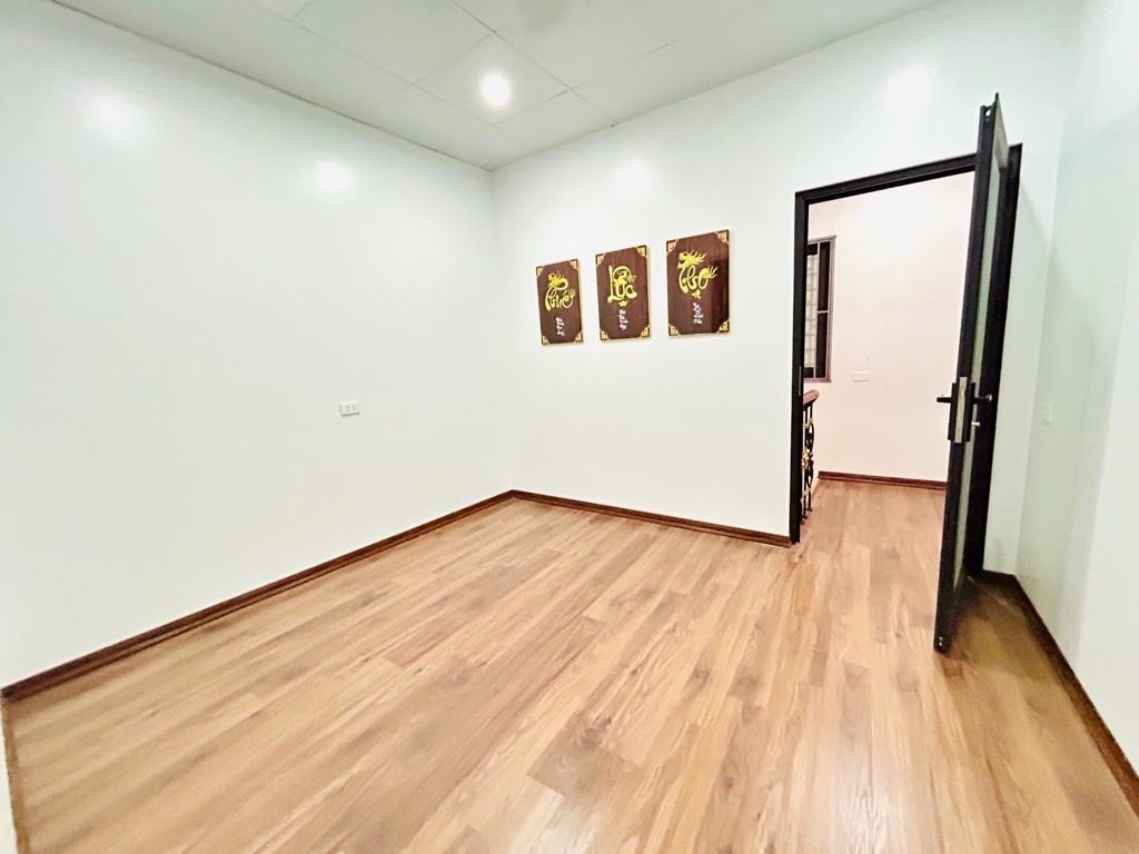 Bán nhà Vân Đồn - diện tích 27.7m2 5 tầng - Cực hiếm nhà bán - giá 7,4 tỷ