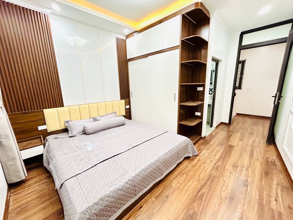 Bán nhà Vân Đồn - diện tích 27.7m2 5 tầng - Cực hiếm nhà bán - giá 7,4 tỷ