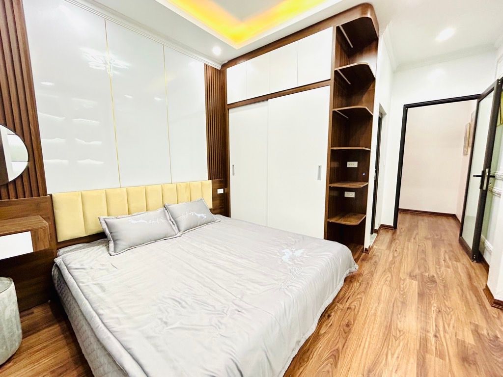 Bán nhà Vân Đồn - diện tích 27.7m2 5 tầng - Cực hiếm nhà bán - giá 7,4 tỷ