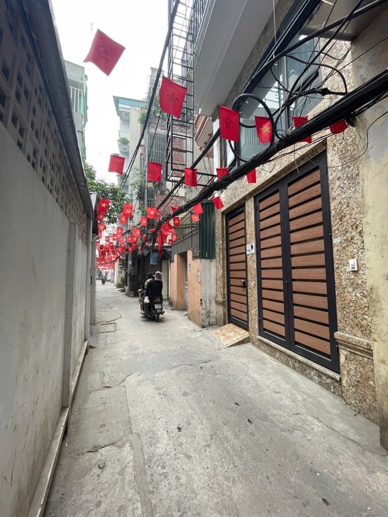 Bán nhà Bùi Xương Trạch - diện tích 59m2 7 tầng - ô tô đỗ cửa - giá 16,8 tỷ