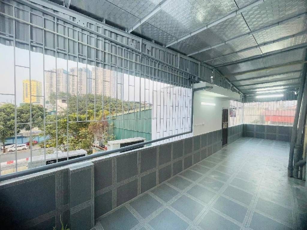 Bán nhà Trần Khát Chân - diện tích 27.5m2 5 tầng - Nhà mới nở hậu ở ngay - giá 9,4 tỷ