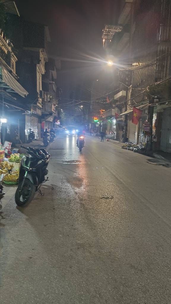 Bán nhà Bạch Đằng - diện tích 64,8m2 1 tầng - Mặt phố, vị trí đắc địa - giá 22,2 tỷ