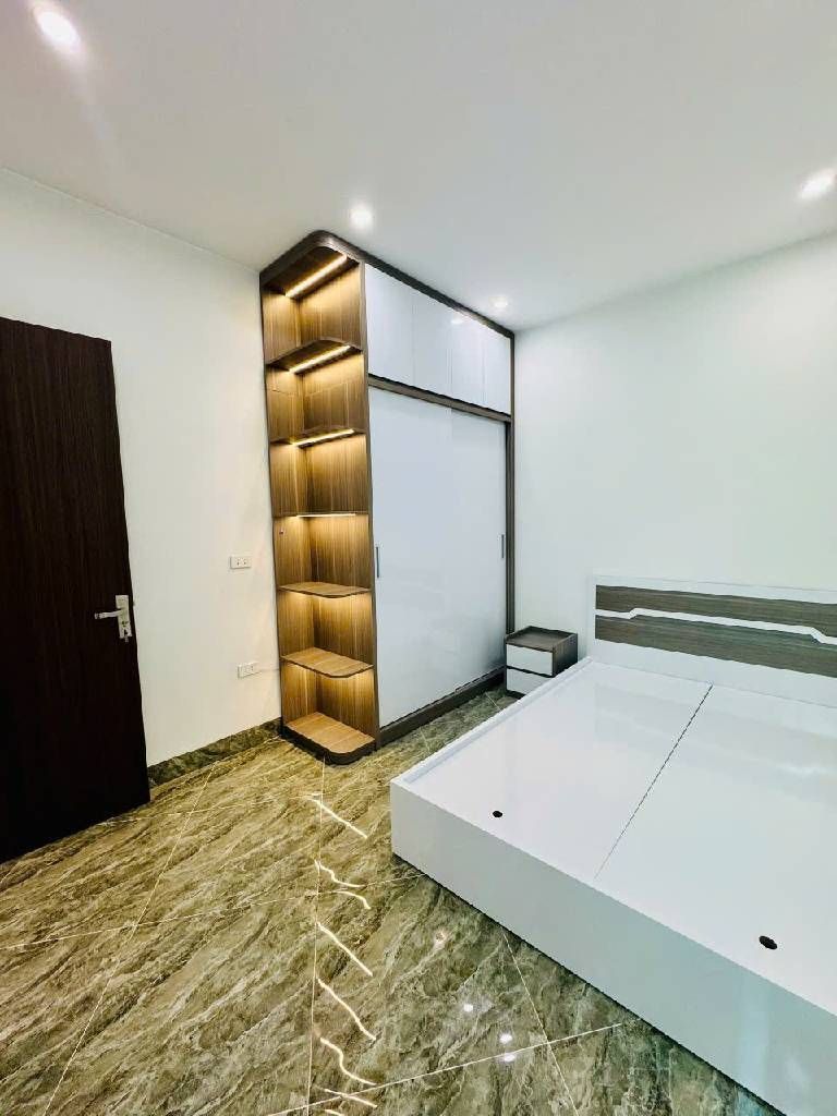 Bán nhà Đê Trần Khát Chân - diện tích 29,6m2 4 tầng - Nhà đẹp ở ngay - giá 7,5 tỷ