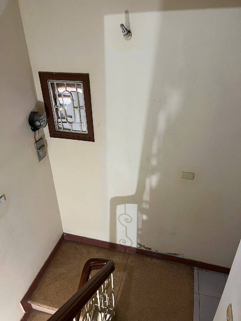 Bán nhà Pháo Đài Láng - diện tích 34m2 5 tầng - ô tô đỗ cửa - giá 11,9 tỷ