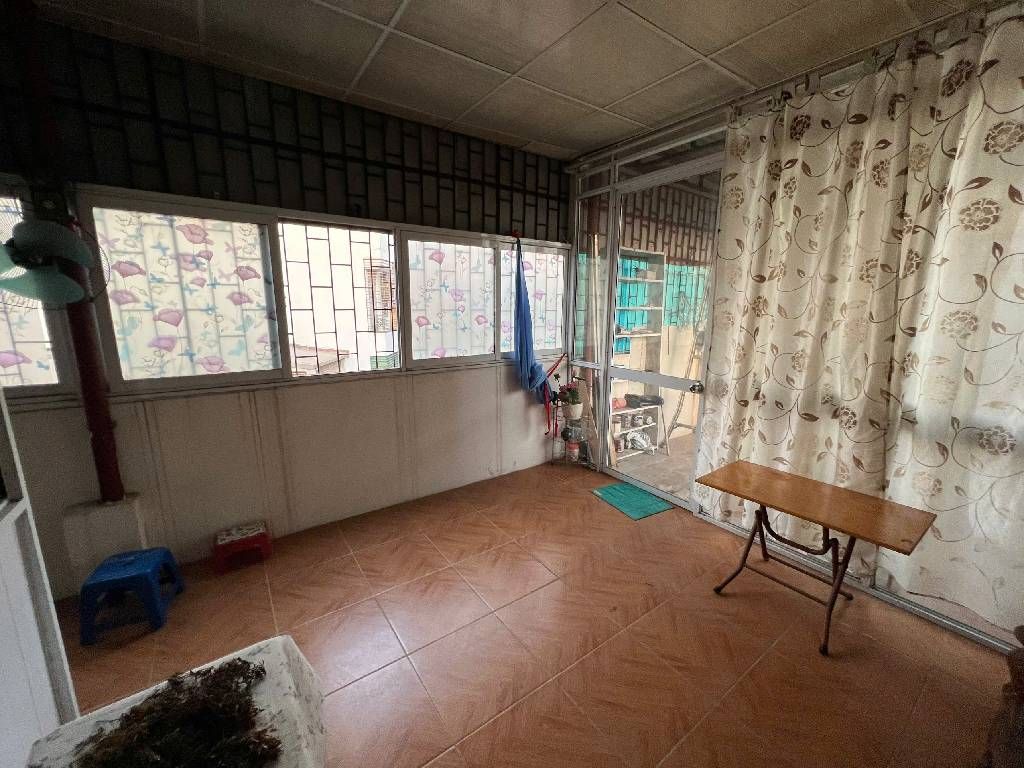 Bán nhà Pháo Đài Láng - diện tích 34m2 5 tầng - ô tô đỗ cửa - giá 11,9 tỷ