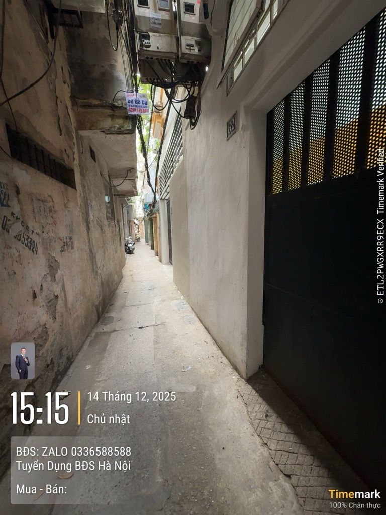 Bán nhà Ao Dài - diện tích 42m2 2 tầng - Mặt ngõ thông - giá 9,4 tỷ