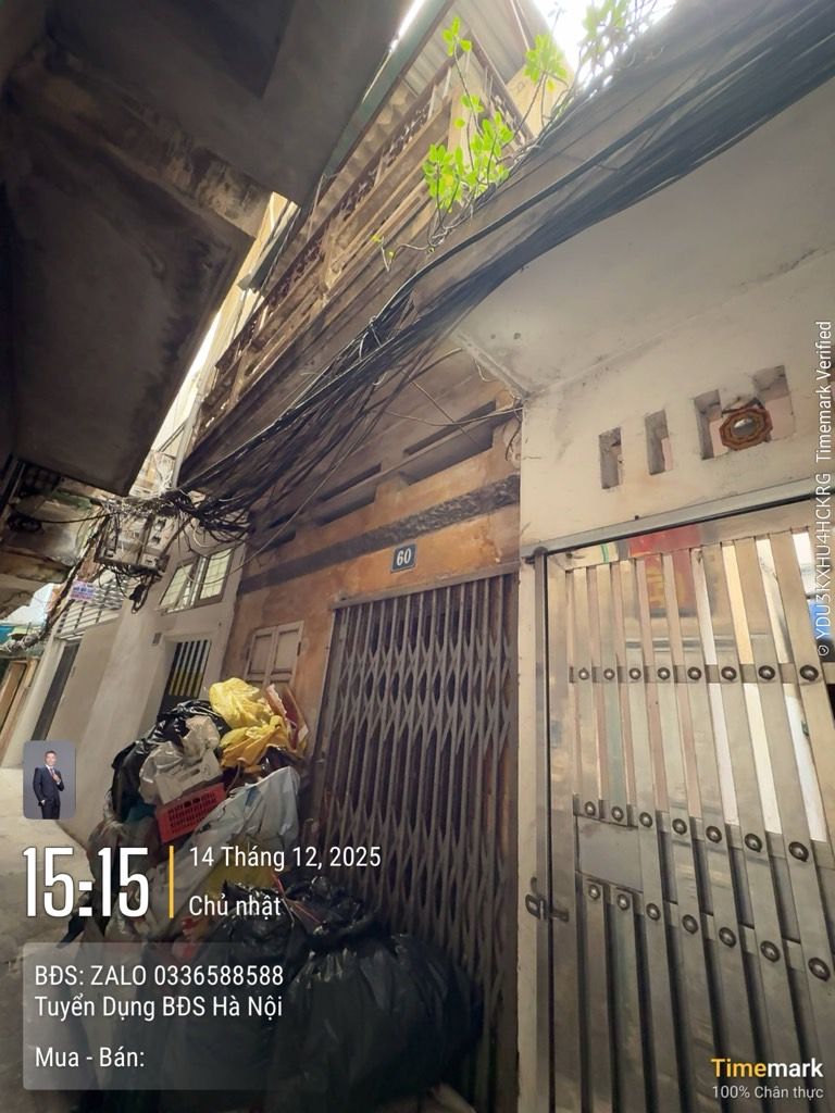 Bán nhà Ao Dài - diện tích 42m2 2 tầng - Mặt ngõ thông - giá 9,4 tỷ