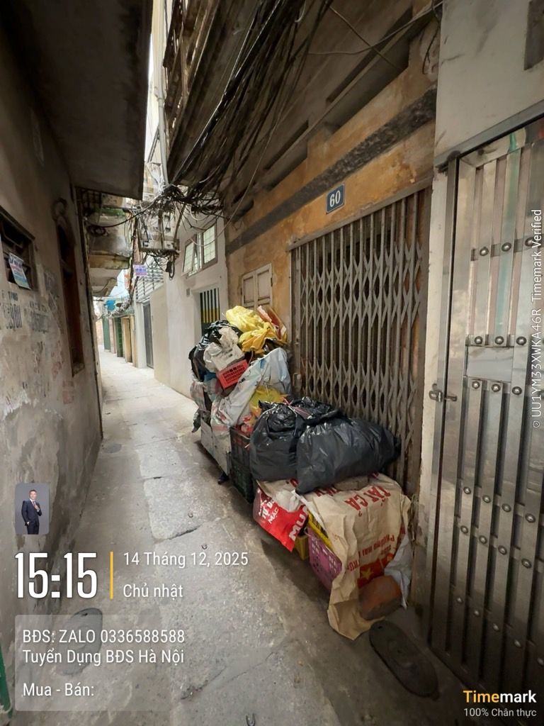 Bán nhà Ao Dài - diện tích 42m2 2 tầng - Mặt ngõ thông - giá 9,4 tỷ