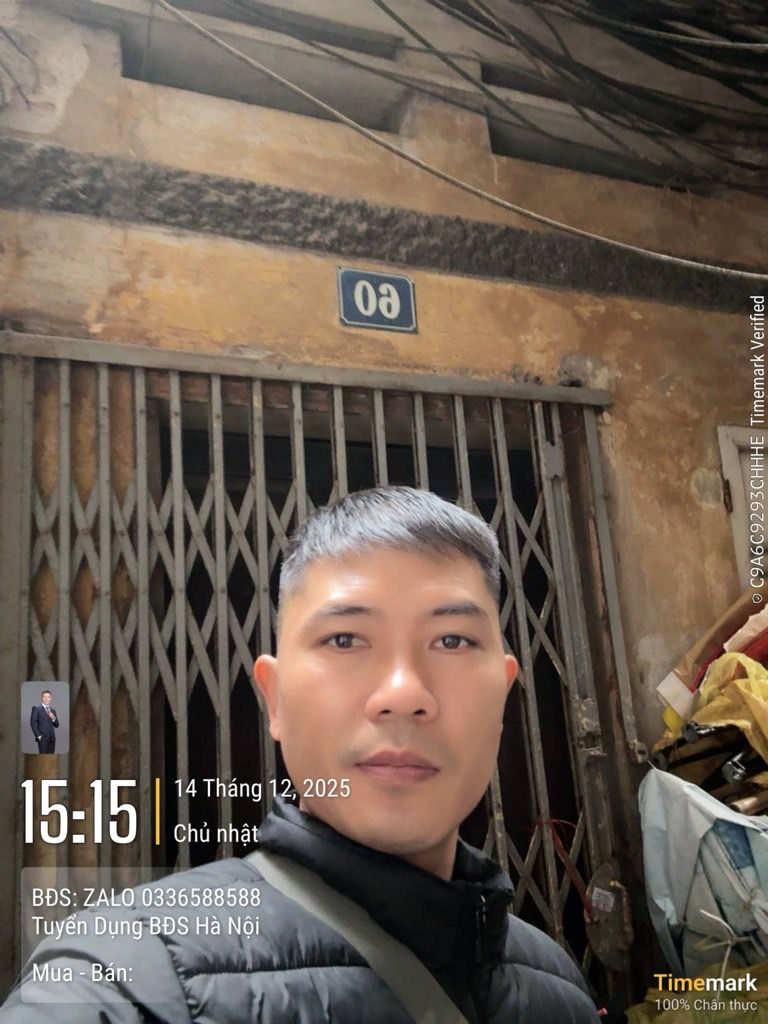 Bán nhà Ao Dài - diện tích 42m2 2 tầng - Mặt ngõ thông - giá 9,4 tỷ