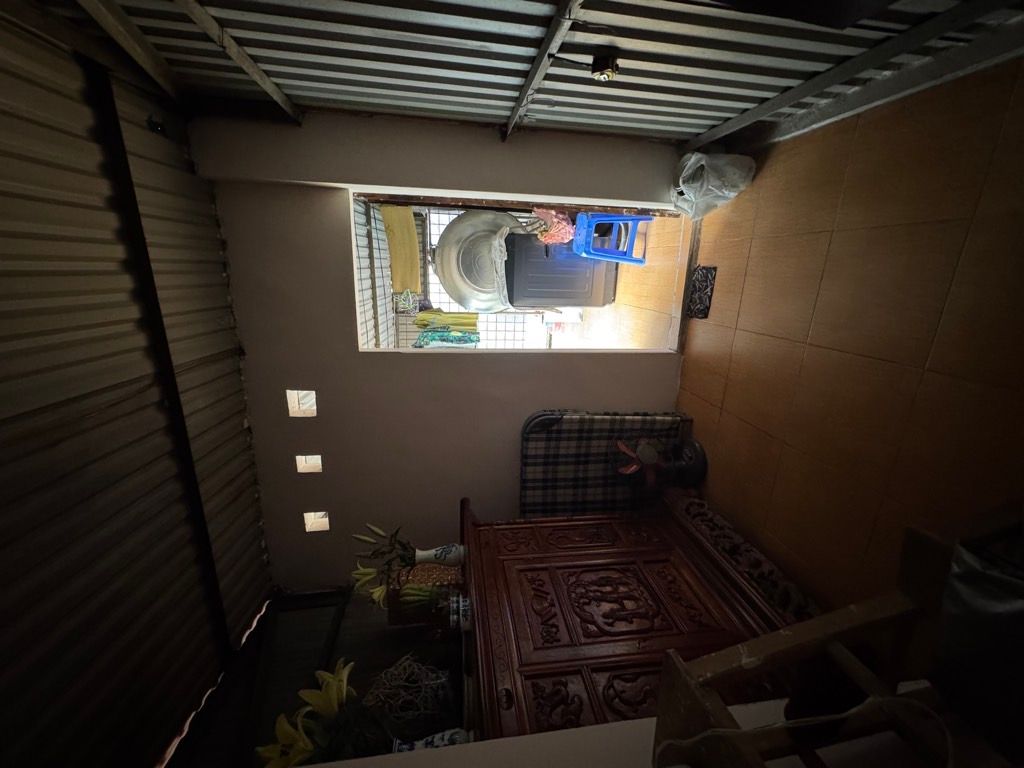 Bán nhà Ngõ chợ khâm thiên - diện tích 30,4m2 3 tầng - Sổ đỏ chính chủ - giá 4,8 tỷ