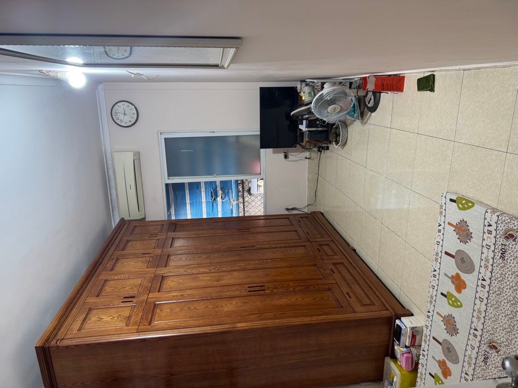 Bán nhà Ngõ chợ khâm thiên - diện tích 30,4m2 3 tầng - Sổ đỏ chính chủ - giá 4,8 tỷ