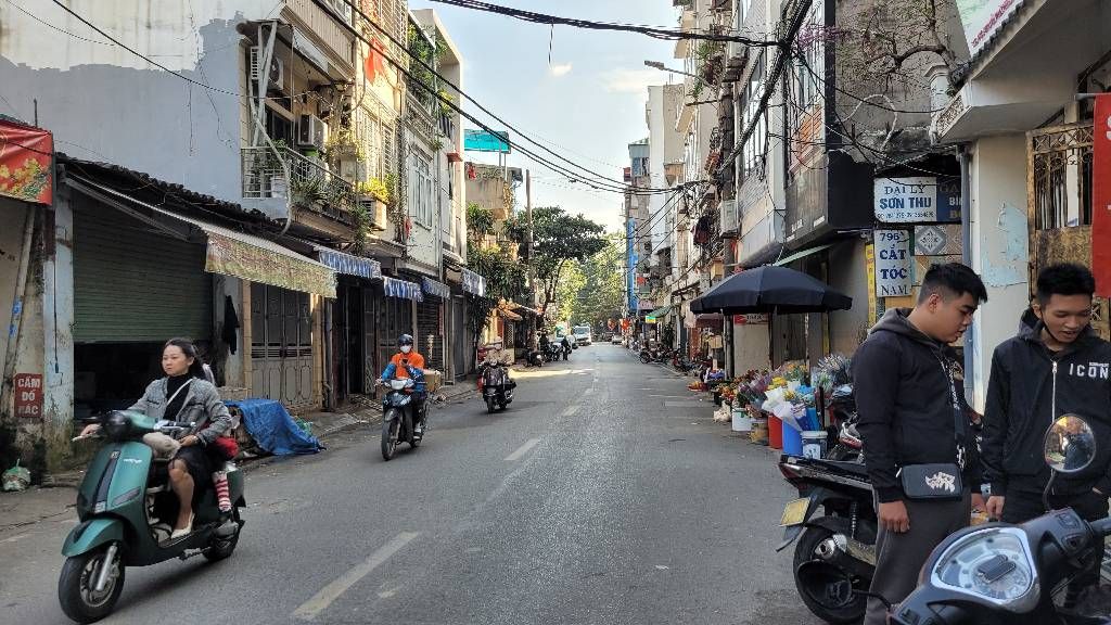 Bán nhà Bạch Đằng - diện tích 33.2m2 6 tầng - Mặt phố đắc địa, gần phố cổ - giá 11,6 tỷ