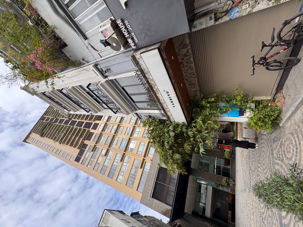 Bán nhà Láng Hạ - diện tích 32m2 6 tầng - Lô góc - giá 20 tỷ