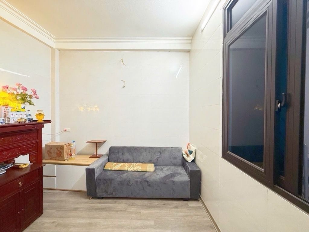 Bán nhà Hoàng Mai - diện tích 22m2 5 tầng - gần ô tô - giá 6,2 tỷ