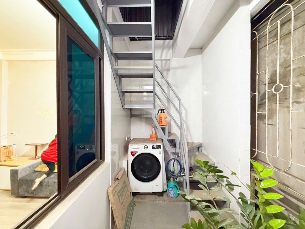 Bán nhà Hoàng Mai - diện tích 22m2 5 tầng - gần ô tô - giá 6,2 tỷ