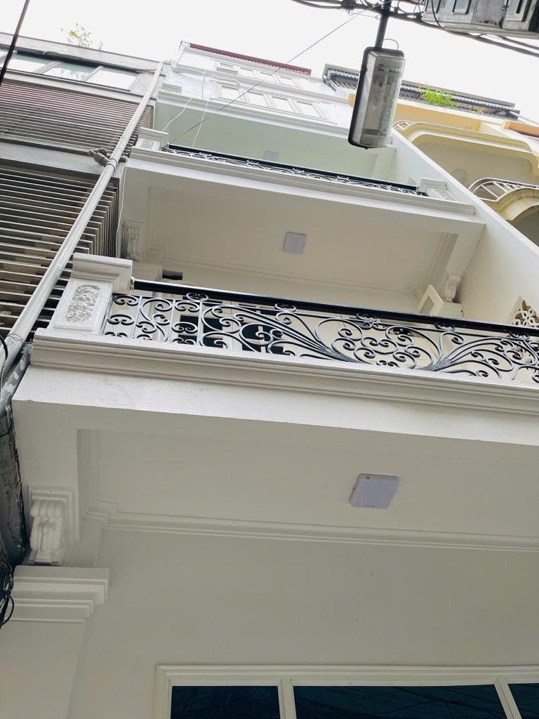 Bán nhà Khương Trung - diện tích 38.5m2 6 tầng - Ô tô đỗ cửa - giá 12,6 tỷ