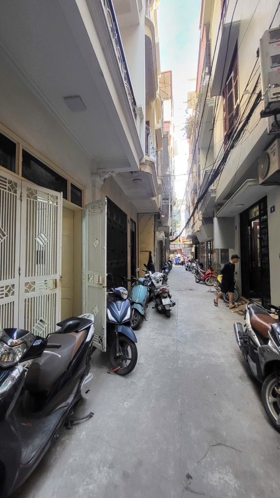 Bán nhà Khương Trung - diện tích 38.5m2 6 tầng - Ô tô đỗ cửa - giá 12,6 tỷ