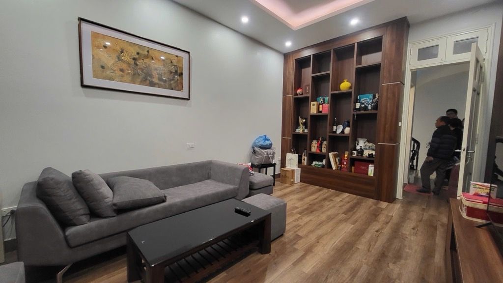 Bán nhà Khương Trung - diện tích 38.5m2 6 tầng - Ô tô đỗ cửa - giá 12,6 tỷ