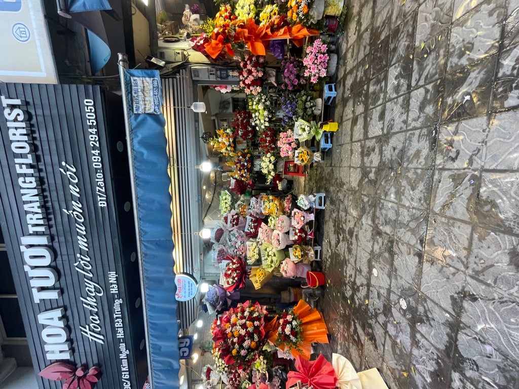 Bán nhà Kim Ngưu - diện tích 25m2 7 tầng - Mặt phố - giá 7 tỷ