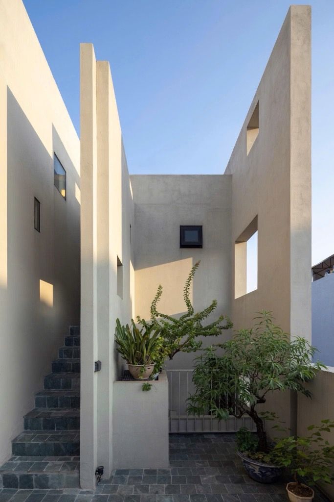 Bán nhà Nguyễn An Ninh - diện tích 77m2 4 tầng - Ô tô qua nhà - giá 24 tỷ