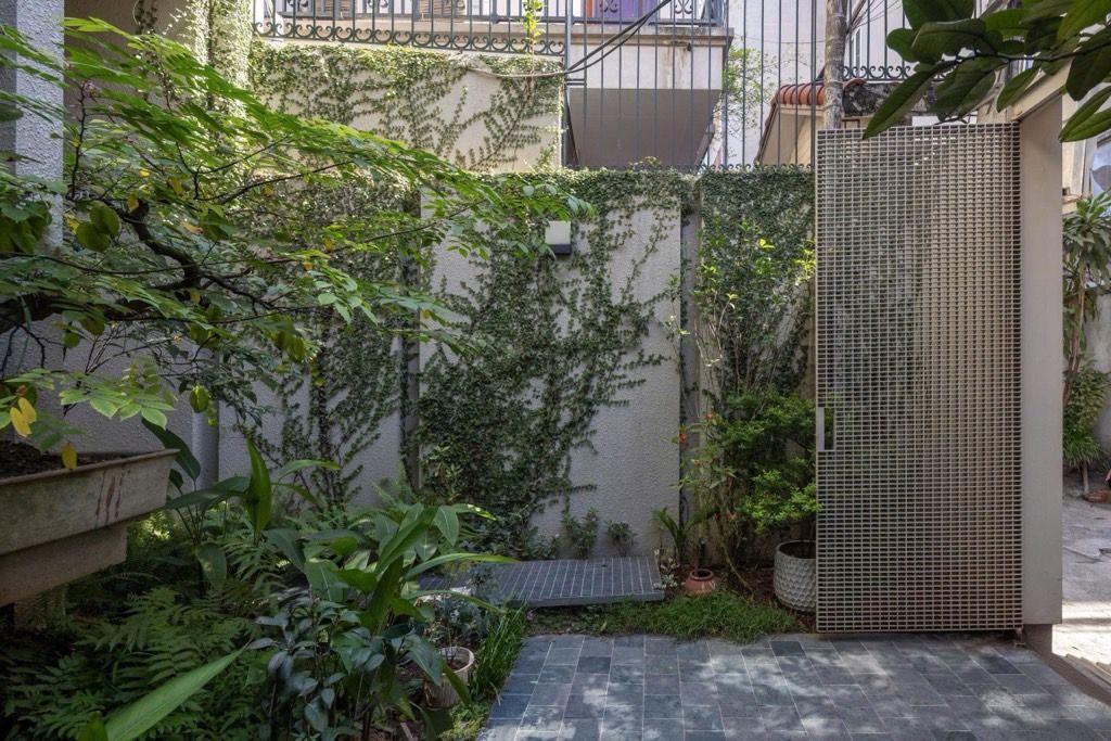 Bán nhà Nguyễn An Ninh - diện tích 77m2 4 tầng - Ô tô qua nhà - giá 24 tỷ