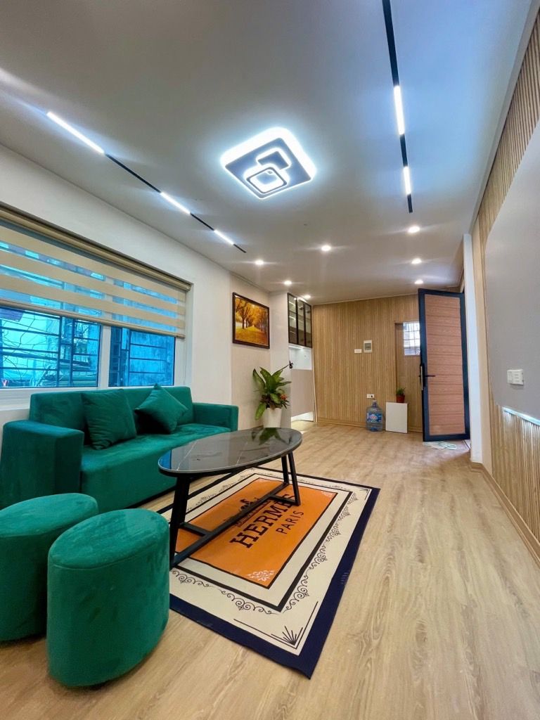 Alternative view of Bán Nhà Tập Thể Bùi Ngọc Dương: Thiết Kế 3 Tầng (2-3-4) Như Nhà Riêng – Ô Tô Cách 15m – Giá 4.55 Tỷ -