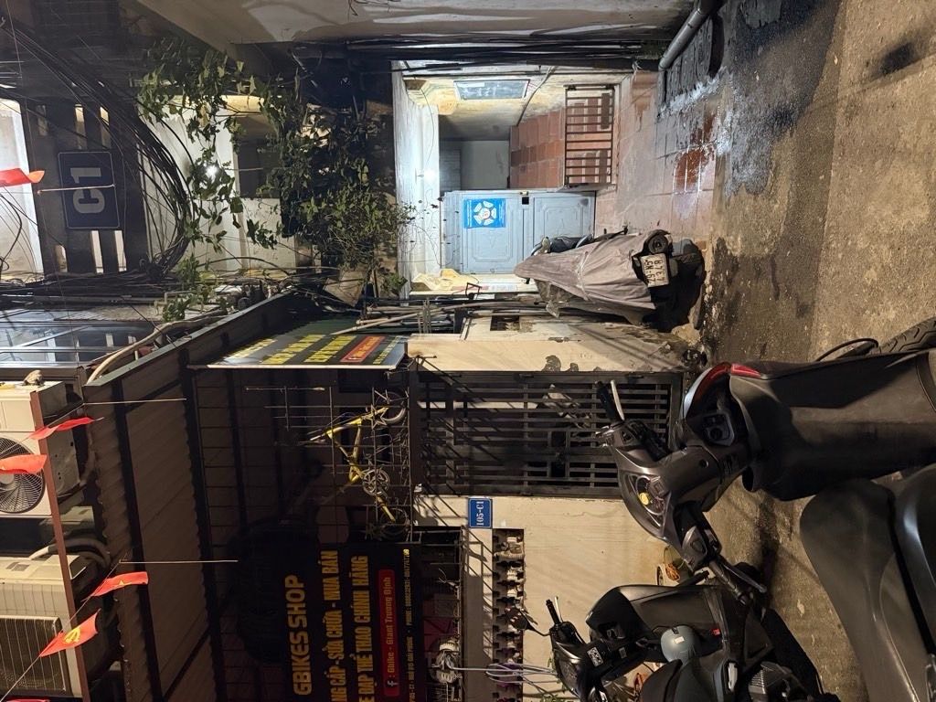 Bán nhà Giải Phóng - diện tích 85m2 1 tầng - Ngõ ô tô tránh nhau thông - giá 4,25 tỷ