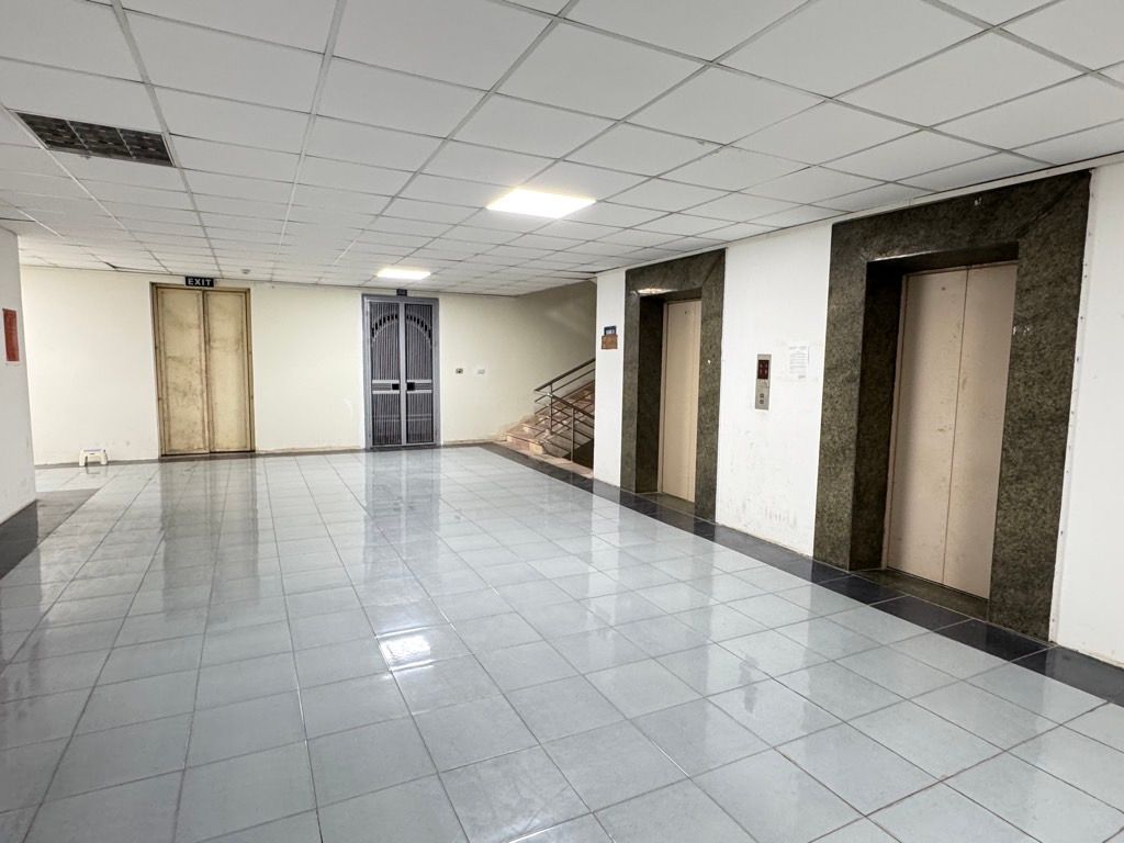 Bán nhà Bắc Linh Đàm - diện tích 72m2 1 tầng - ô tô đỗ cửa - giá 5,4 tỷ