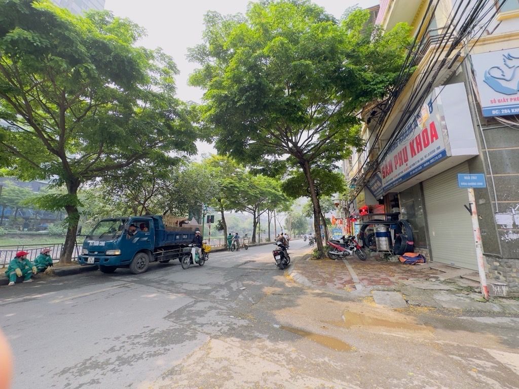 Bán nhà Khương Đình - diện tích 49m2 6 tầng - Lô góc ô tô tránh - giá 17 tỷ