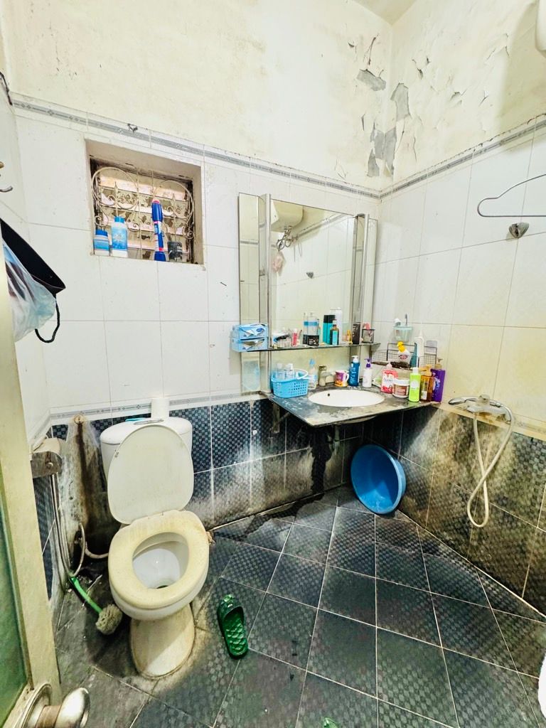 Bán nhà Thái Thịnh - diện tích 39.5m2 3 tầng - Mặt ngõ thông, vị trí siêu đẹp - giá 10 tỷ