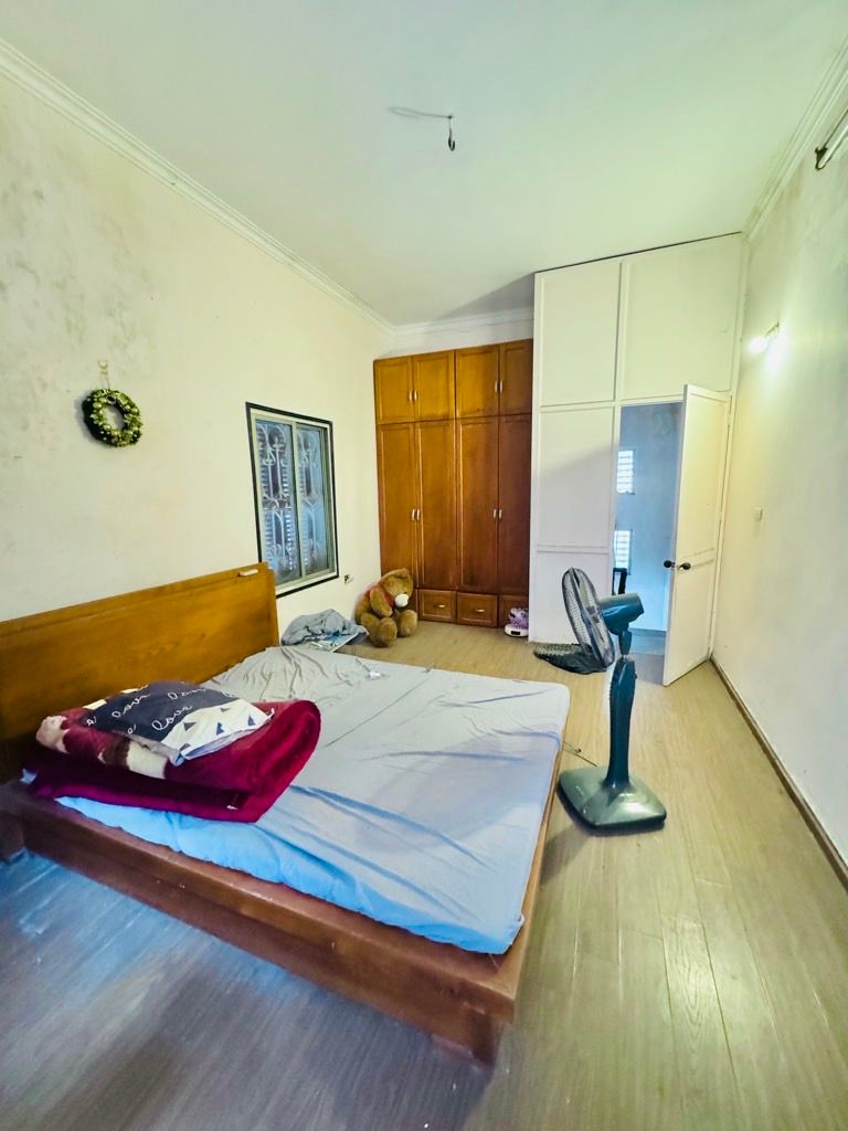 Bán nhà Thái Thịnh - diện tích 39.5m2 3 tầng - Mặt ngõ thông, vị trí siêu đẹp - giá 10 tỷ