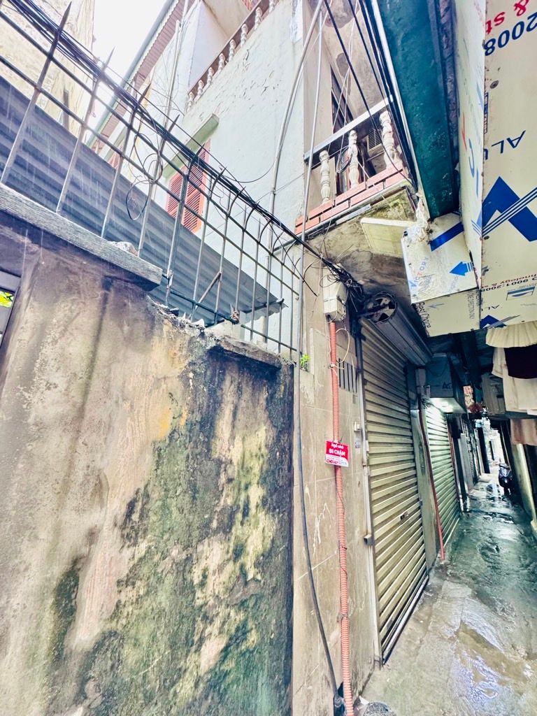 Bán nhà Thái Thịnh - diện tích 39.5m2 3 tầng - Mặt ngõ thông, vị trí siêu đẹp - giá 10 tỷ