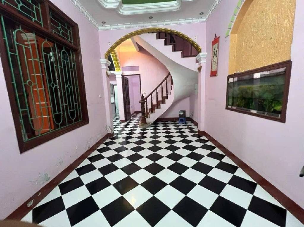 Bán nhà Tam Trinh - diện tích 63m2 3 tầng - LÔ GÓC - MẶT NGÕ Ô TÔ - giá 11,9 tỷ