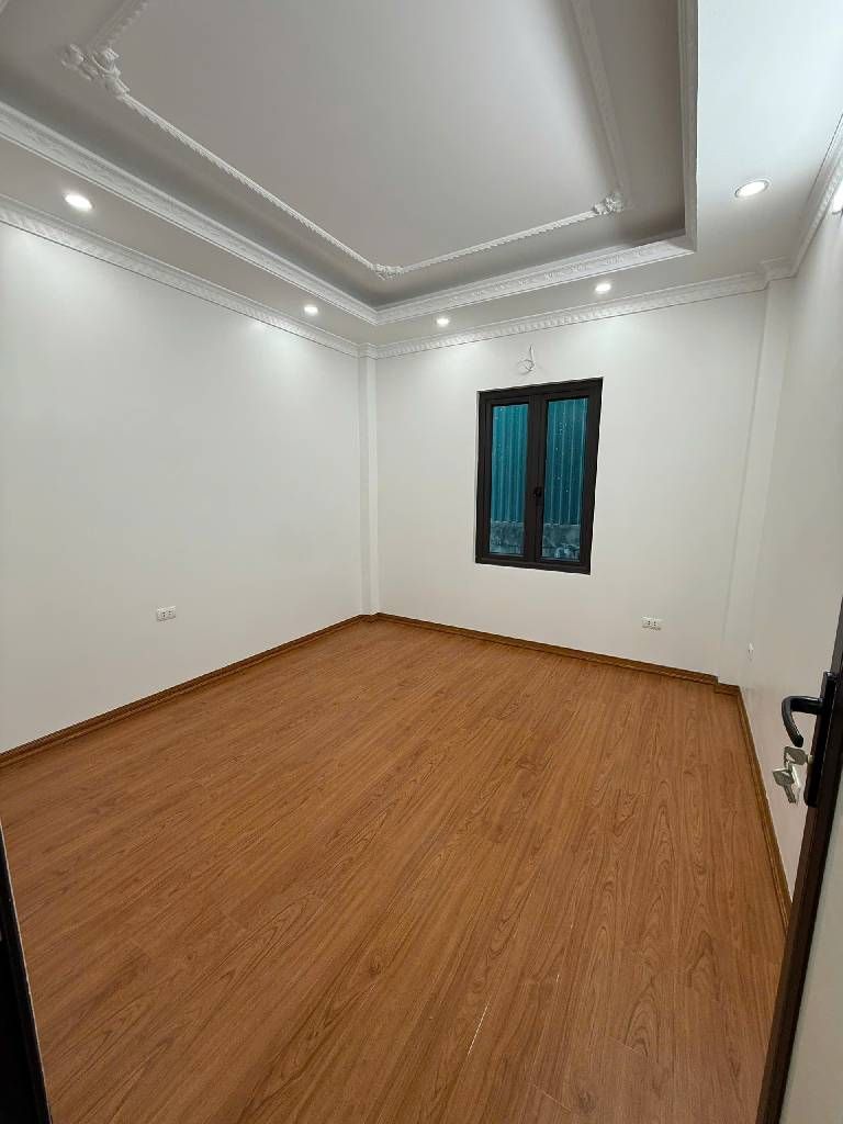 Bán nhà Tam Trinh - diện tích 51m2 5 tầng - Thang Máy - giá 12,9 tỷ