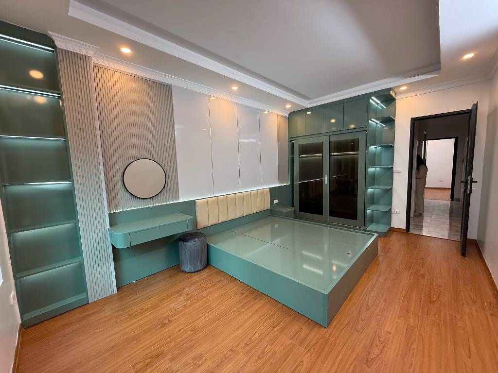 Bán nhà Tam Trinh - diện tích 51m2 5 tầng - Thang Máy - giá 12,9 tỷ