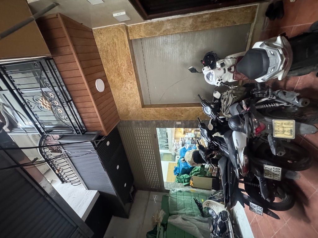 Alternative view of Bán Nhà Hồng Mai, HBT: 5 Tầng Mới Đẹp – Cách Phố 15m – Kinh Doanh Online – Giá 8.39 Tỷ