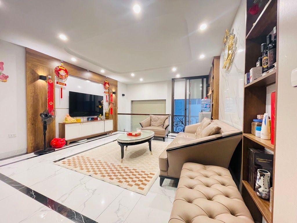 Bán nhà Đông Tác - diện tích 40m2 6 tầng - Nhà siêu đẹp, thiết kế hiện đại - giá 13,2 tỷ