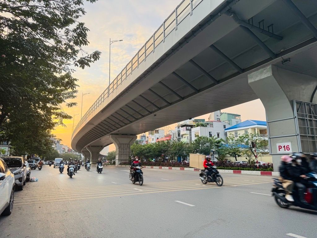 Bán nhà Minh Khai - diện tích 50m2 5 tầng - Thang máy - giá 13,5 tỷ